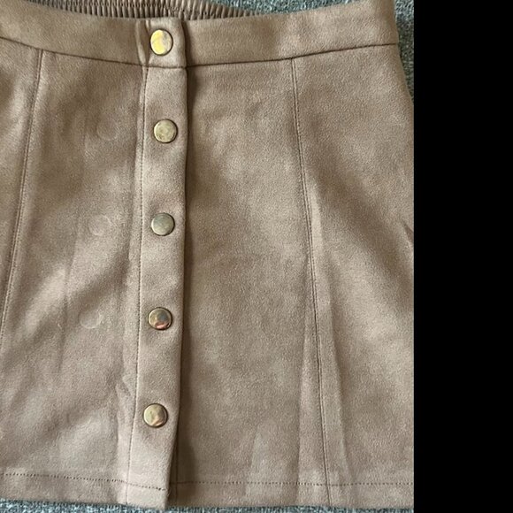 Forever 21 Tan Camel Faux Suede Elastic Waist Skirt Size 9/10 - Picture 3 of 12
